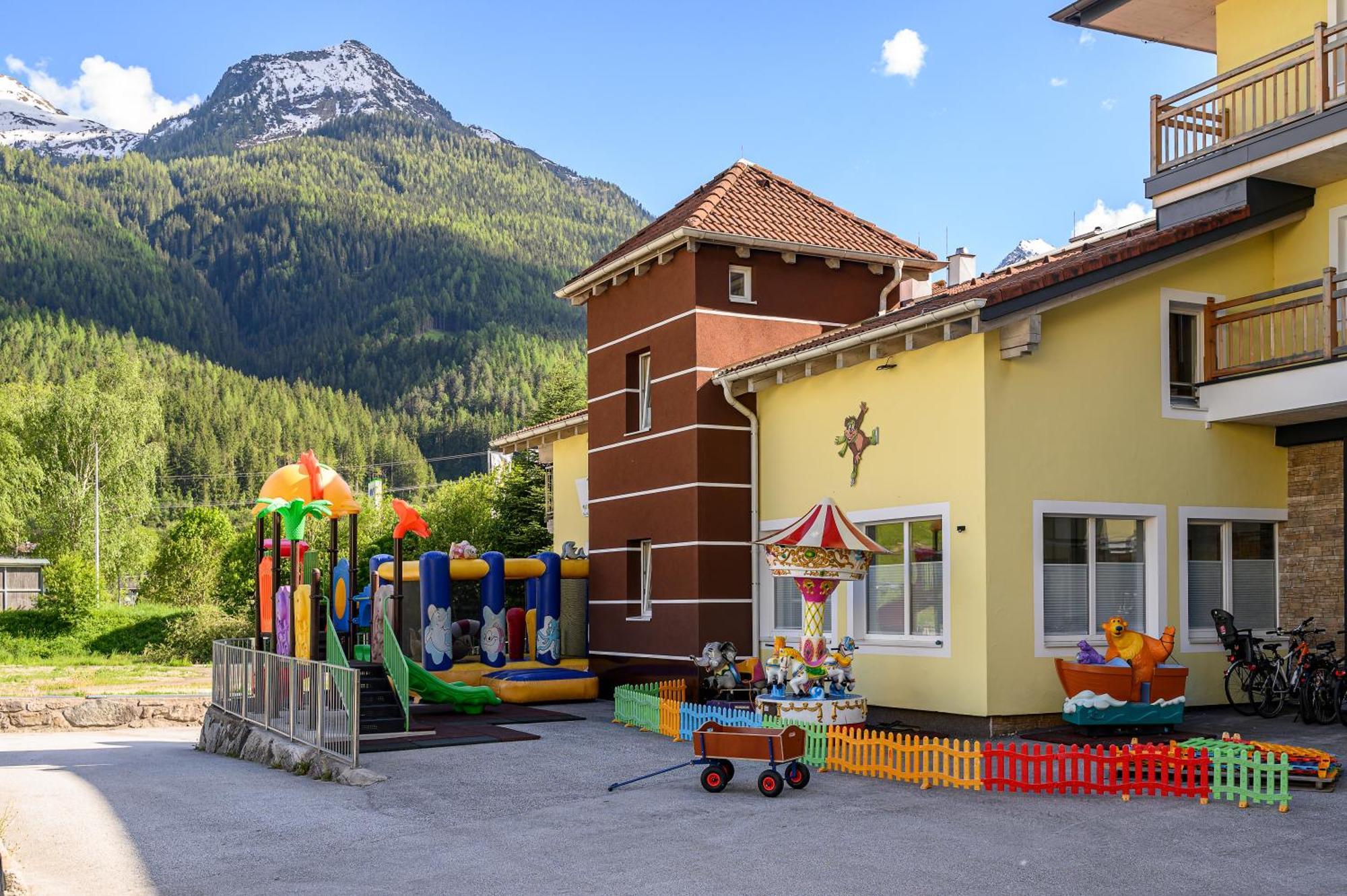 Hotel Der Wolkensteinbaer 布拉保韦德库 外观 照片